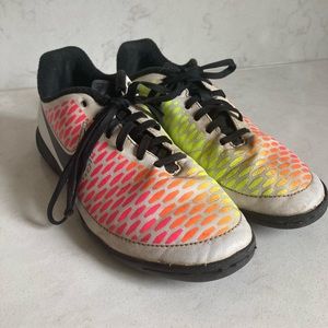 Nike Magista Soccer Flats | size 4Y